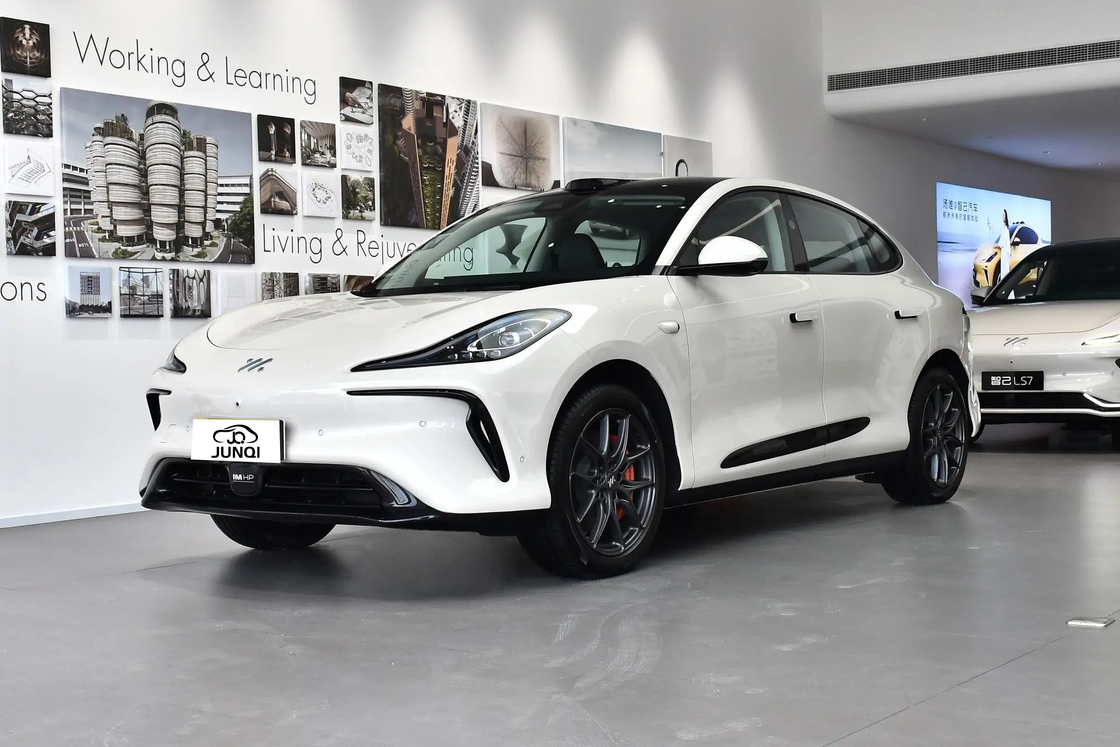 Zhiji LS6 IM 電動車 4 ドア 5 シート SUV 760km ロングレンジ 新エネルギー電動車