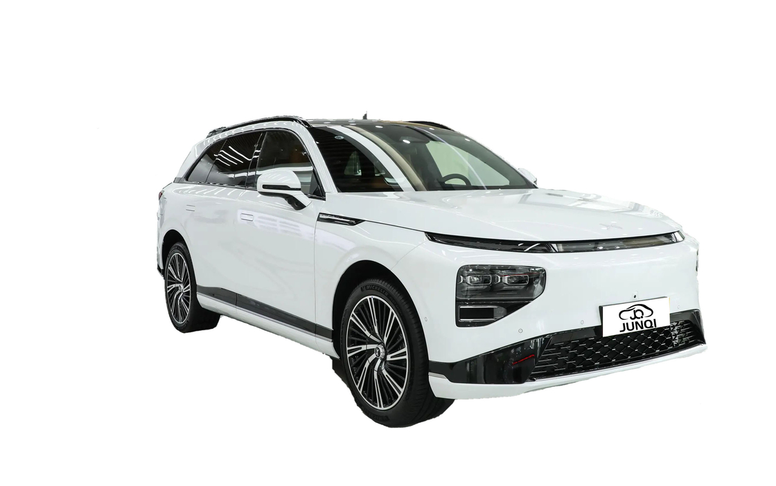 Xpeng G9 最先端の電気SUV 15.6インチタッチスクリーン 12.3インチインストラム・クラスター