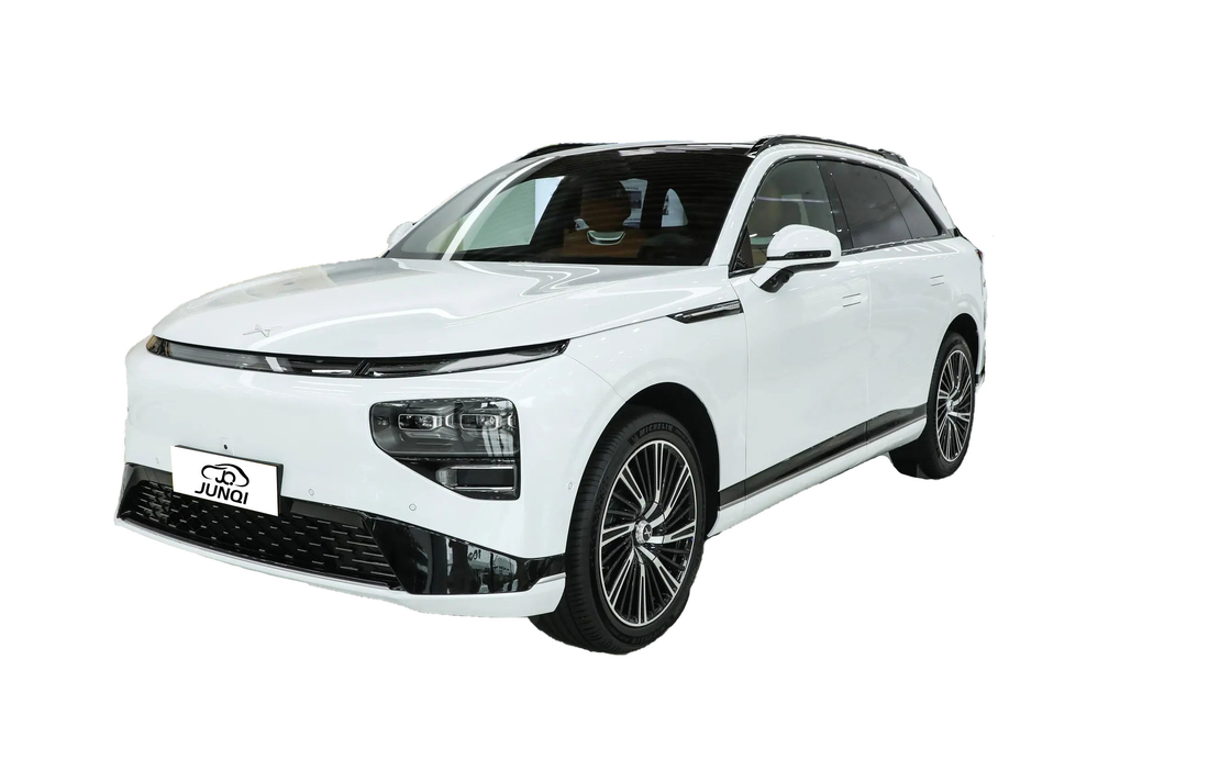 Xpeng G9 最先端の電気SUV 15.6インチタッチスクリーン 12.3インチインストラム・クラスター