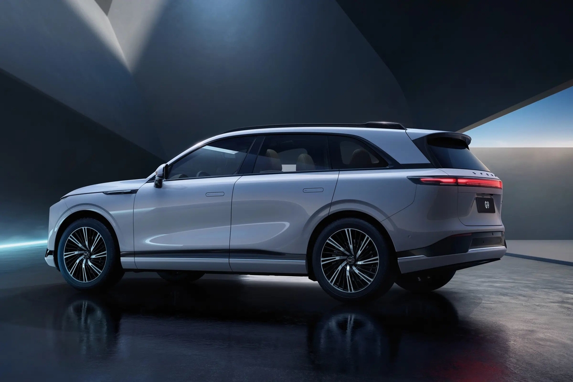 中型から大型 シアオペン電気自動車 5ドア 5人座 Xpeng G9 純電気SUV
