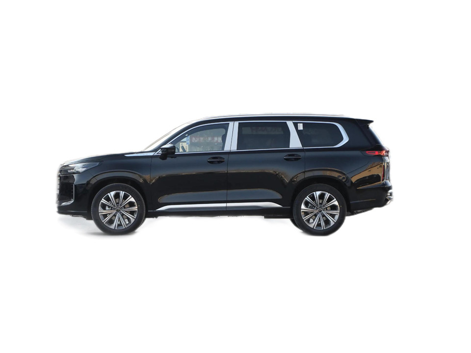 中型・大型SUV 新型ガソリン車 中古車 時速195km