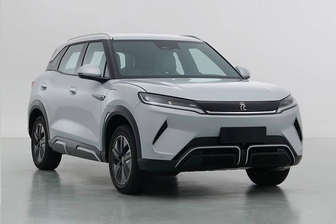 2WD BYD 電動車 元アップ EV 301km / 401km 5ドア 5席 小型SUV