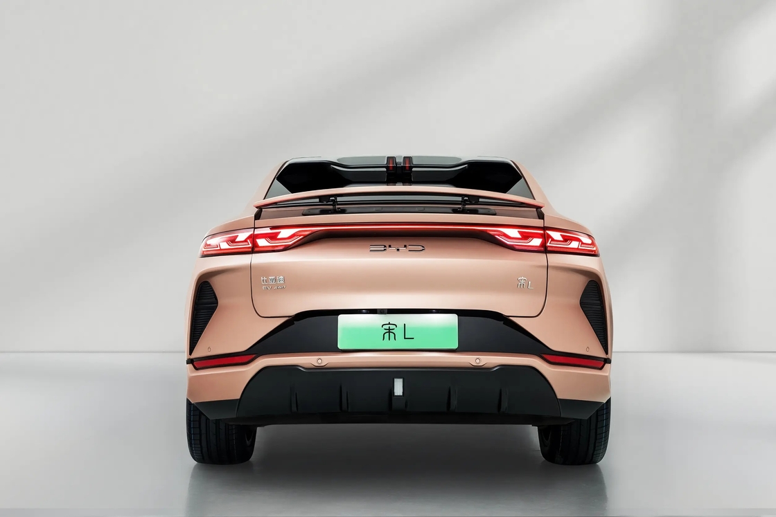 4WD Byd Song L EVチャンピオン 662km ロングレンジ 5ドア 5シートのSUV 新エネルギー車両