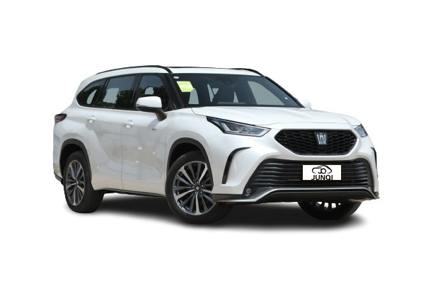 セダン型ハイブリッド トヨタ 電動車 4ドア 5席 トヨタクラウン ランドリリース