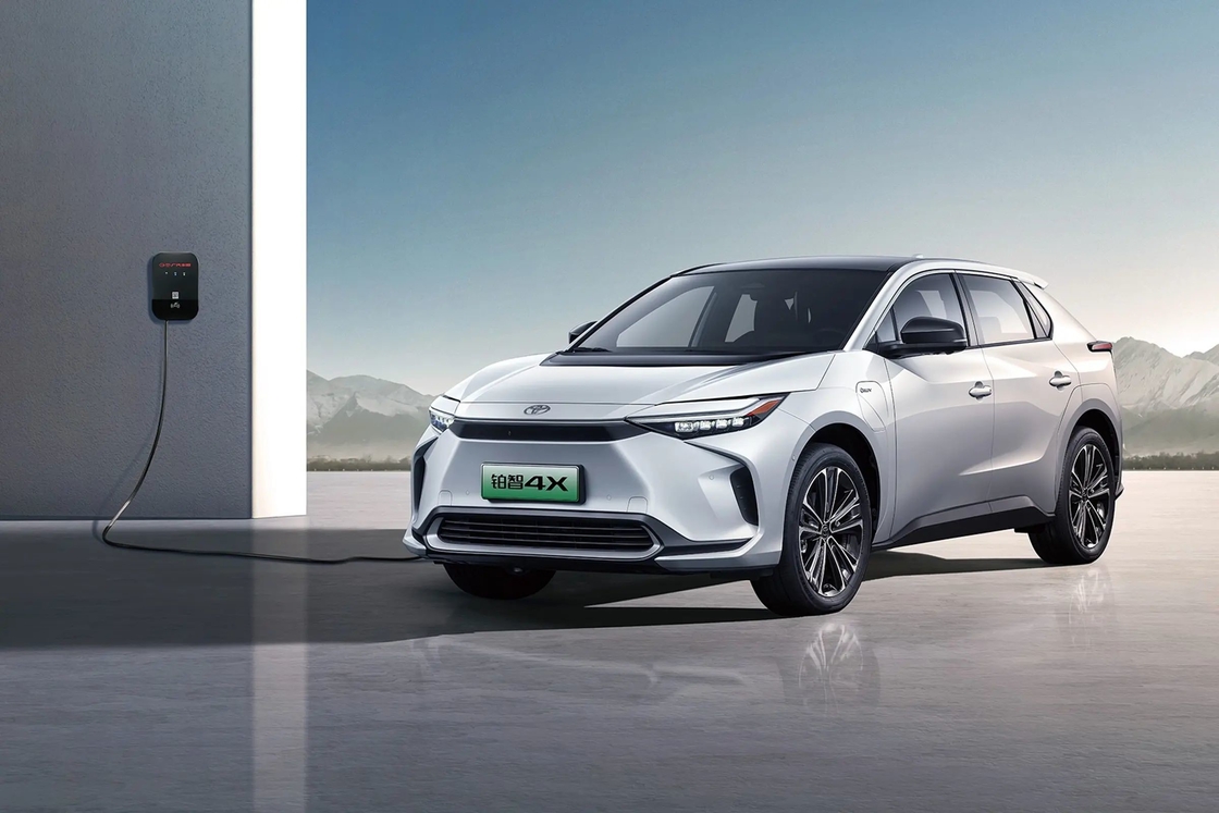 エレクトロ トヨタ 電動車 純電動 中型 トヨタ Bz4x 電動SUV