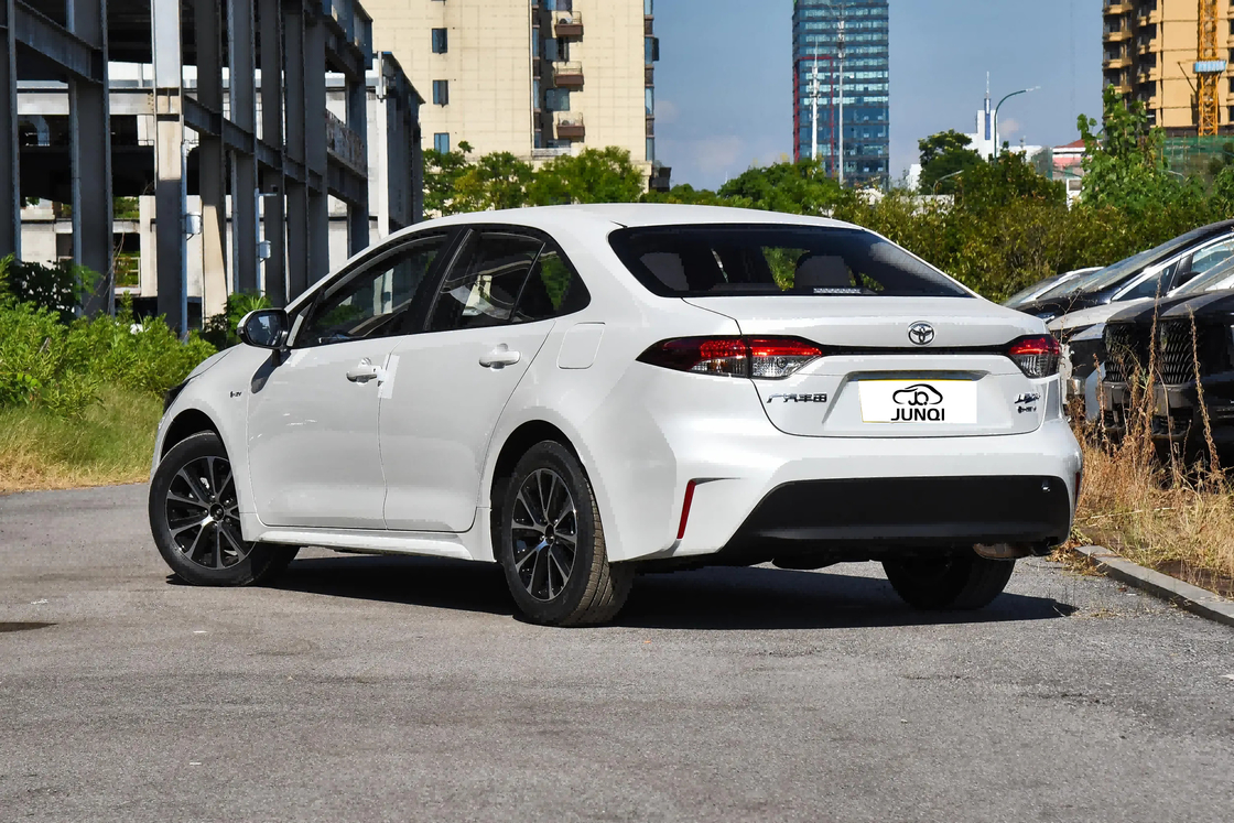 セダンタイプ トヨタ 電動車 101KW 1.8L 98HP L4ハイブリッドエンジン