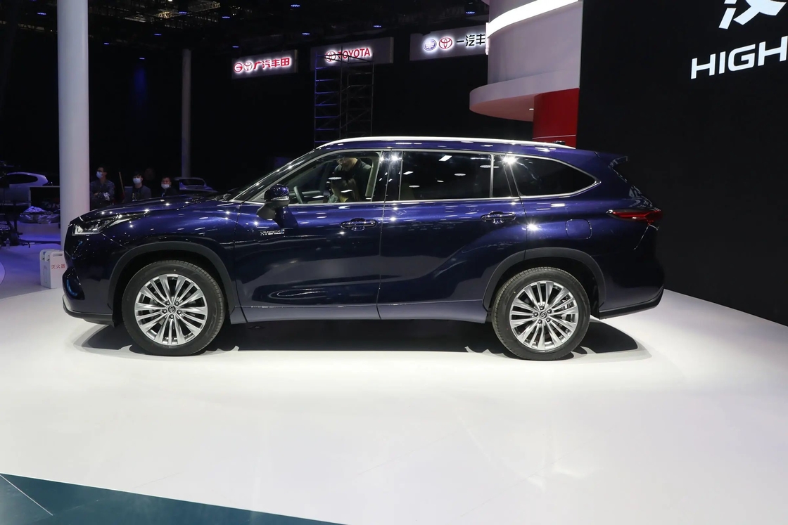 中型トヨタクロスカーSUV ハイバード 2.5L 7座 ハンランド 2.5L エリート版
