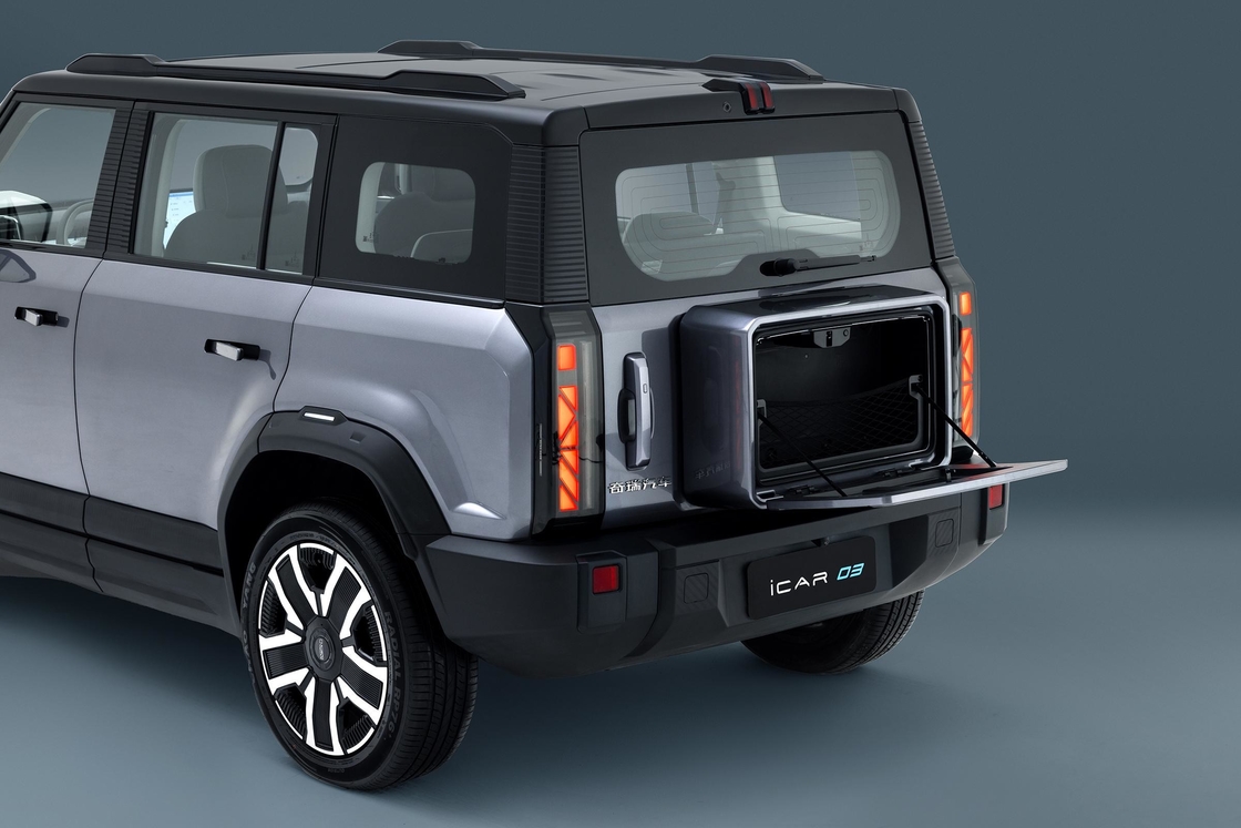 イカール 03 チェリー 電動車 5 ドア 5 席 SUV 急速充電 0.5 時間