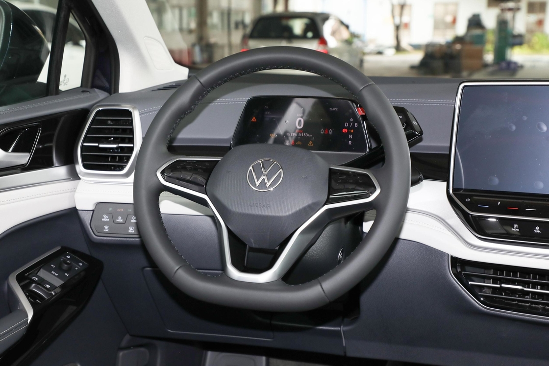 VW ID6 7席 フォルクスワーゲン 電気自動車 SUV ID 6 クロッズ PRO 電動車