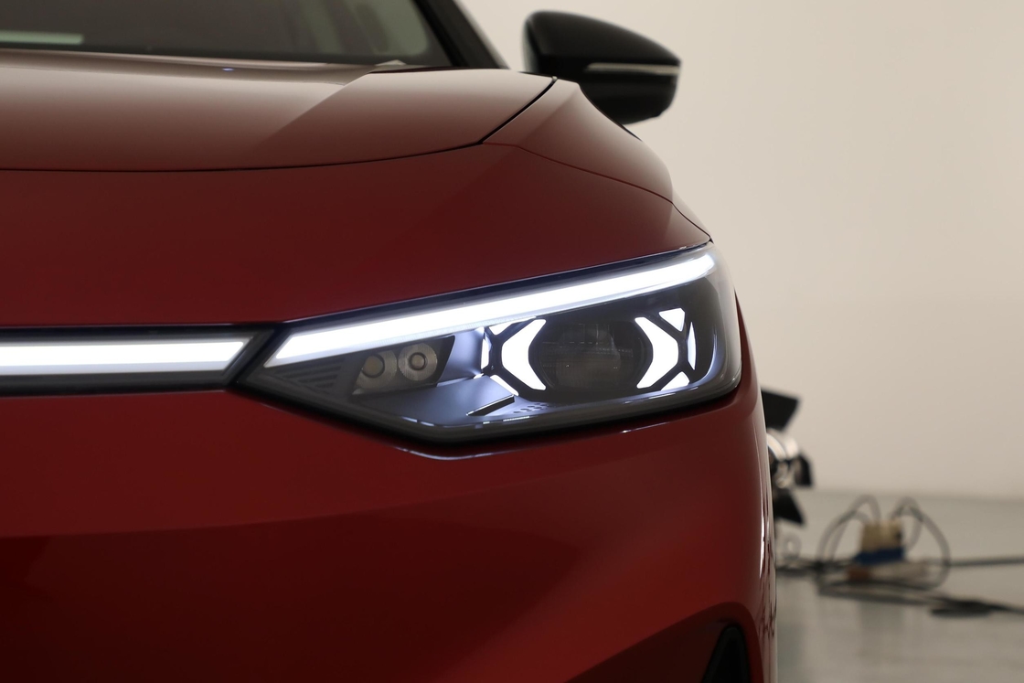 純電動フォルクスワーゲン EV 車 ID7 セダン 5型 座席容量