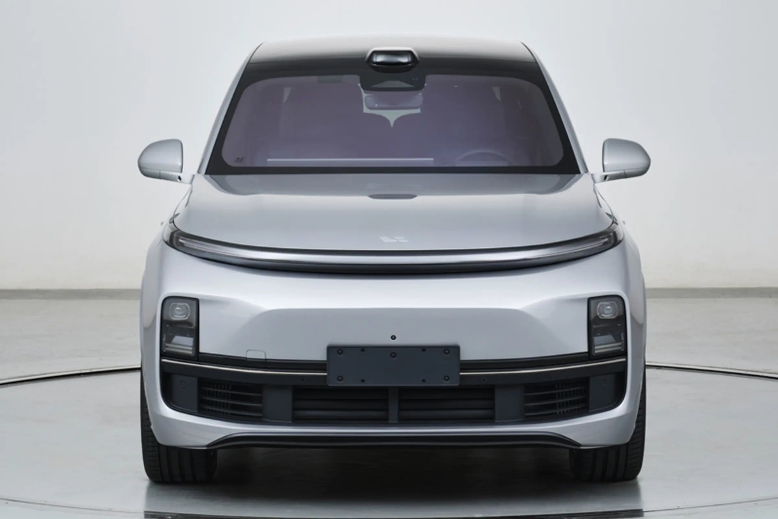 L8 リキサン電動自動車の紹介 形と機能の完璧な組み合わせ