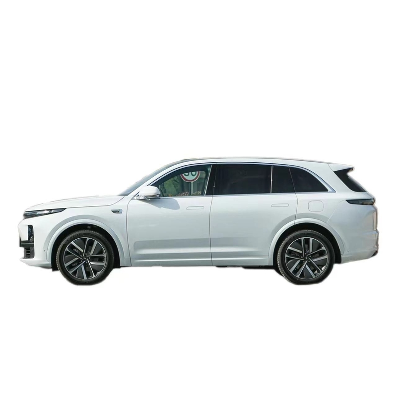 500kmの走行距離 リシアン電動車 L7 AWD 5ドア 7人座電動車