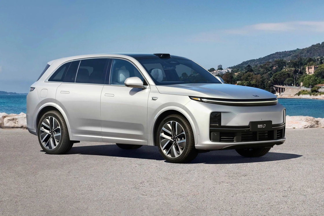 400km 走行距離 180km/h リキヤング L7 電動車 中型・大型SUV
