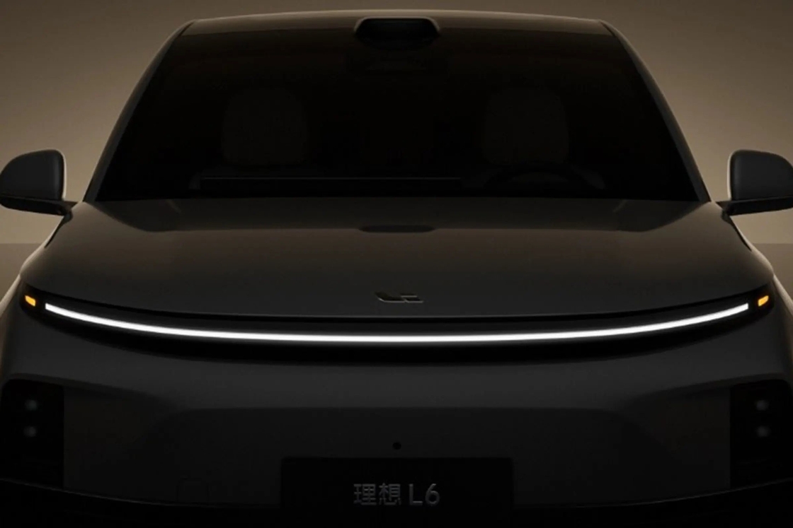 5ドア 7人座 Lixiang L6 MPV 電動車 全輪駆動 左運転