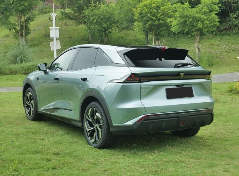 高性能FWDチャンガン電気自動車 ディープブール07 中型SUV
