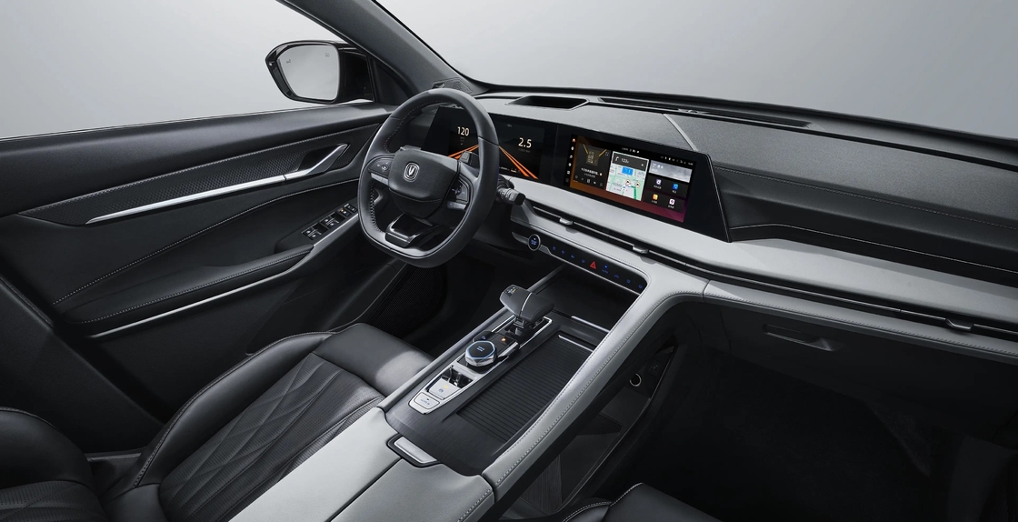 チャンガン電動車で 持続可能な交通の未来を 探す ディープブルーシェンランG318