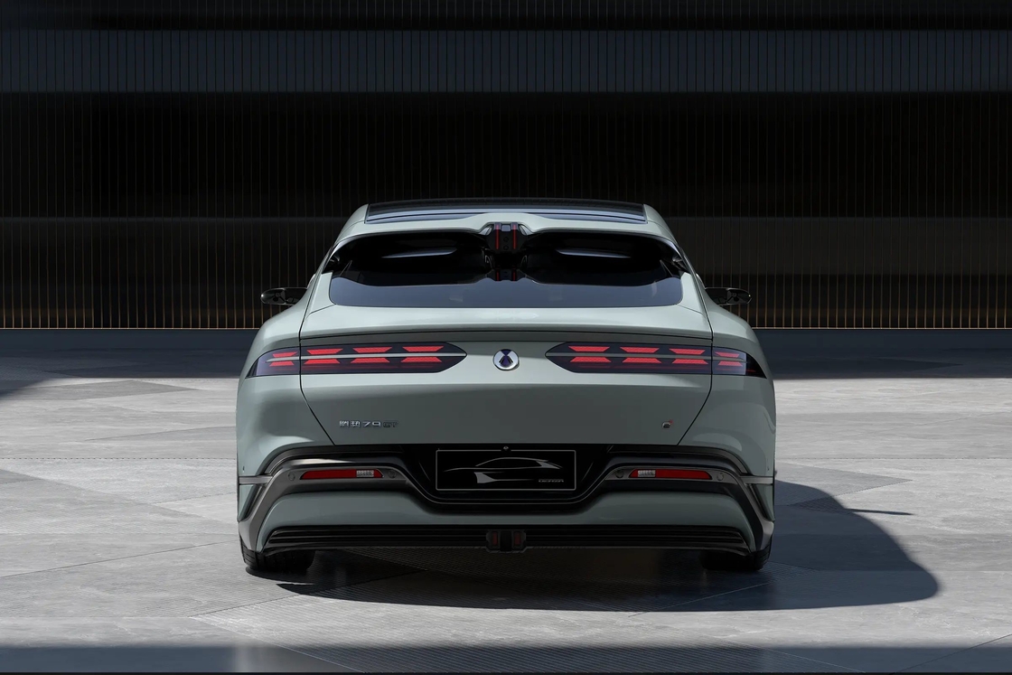 2024年 熱売り Z9 GT ハイブリッドまたは純電動版 新車 BYD デンザ Z9GT 630KM 電動SUV ハイブリッド
