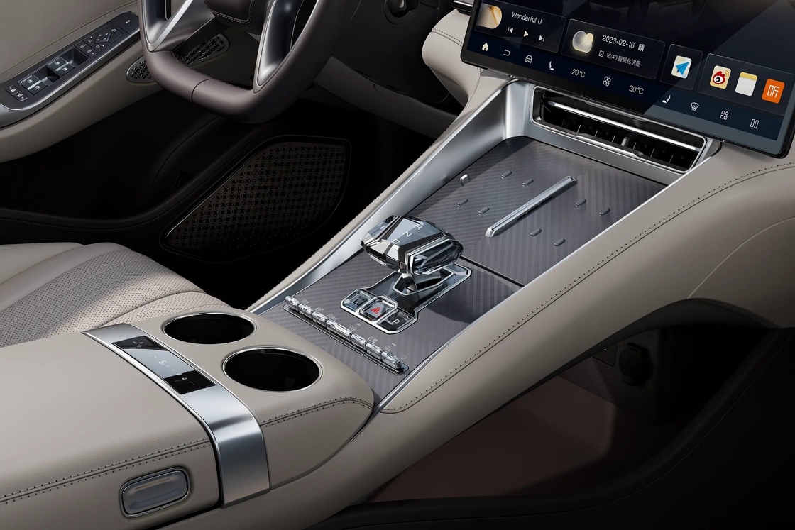 2024年 新型デンザZ9GT スポーツカー 4WDハイブリッドと純電気EVモーター 新型エネルギー車両セダン