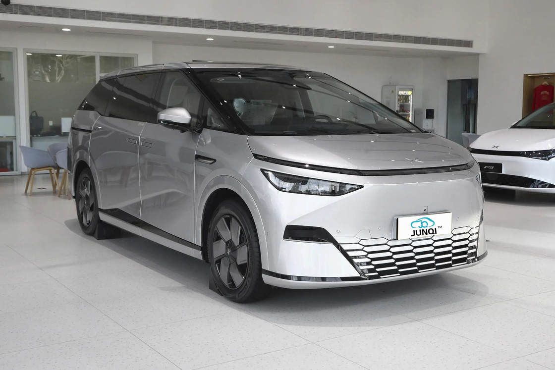 今日購入 - 工場価格 純電気 702KM 範囲 MPV Xpeng X9 車 中古電気自動車