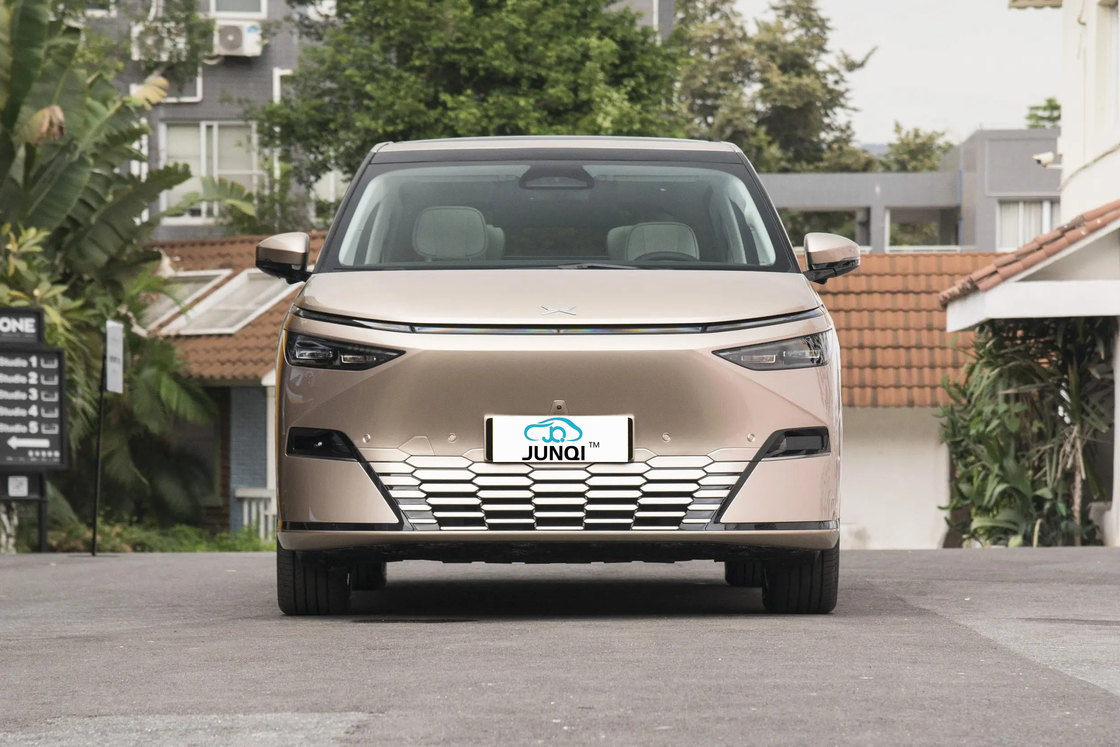 高品質 オートマティック 610Km Mpv スマートコントロール Xpeng X9のための中国電気新車