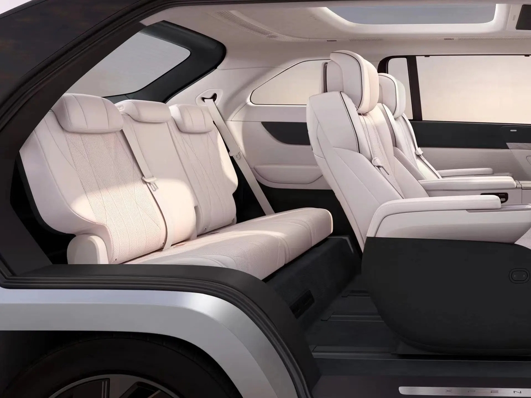 高品質 オートマティック 610Km Mpv スマートコントロール Xpeng X9のための中国電気新車
