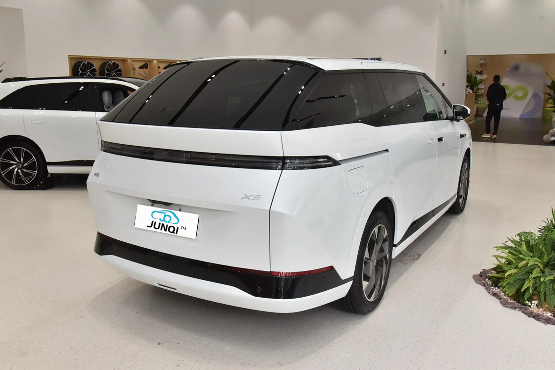 2024 Xpeng X9 MPV 純電動 320PS 超長距離 702 AWD 640km プロマックス