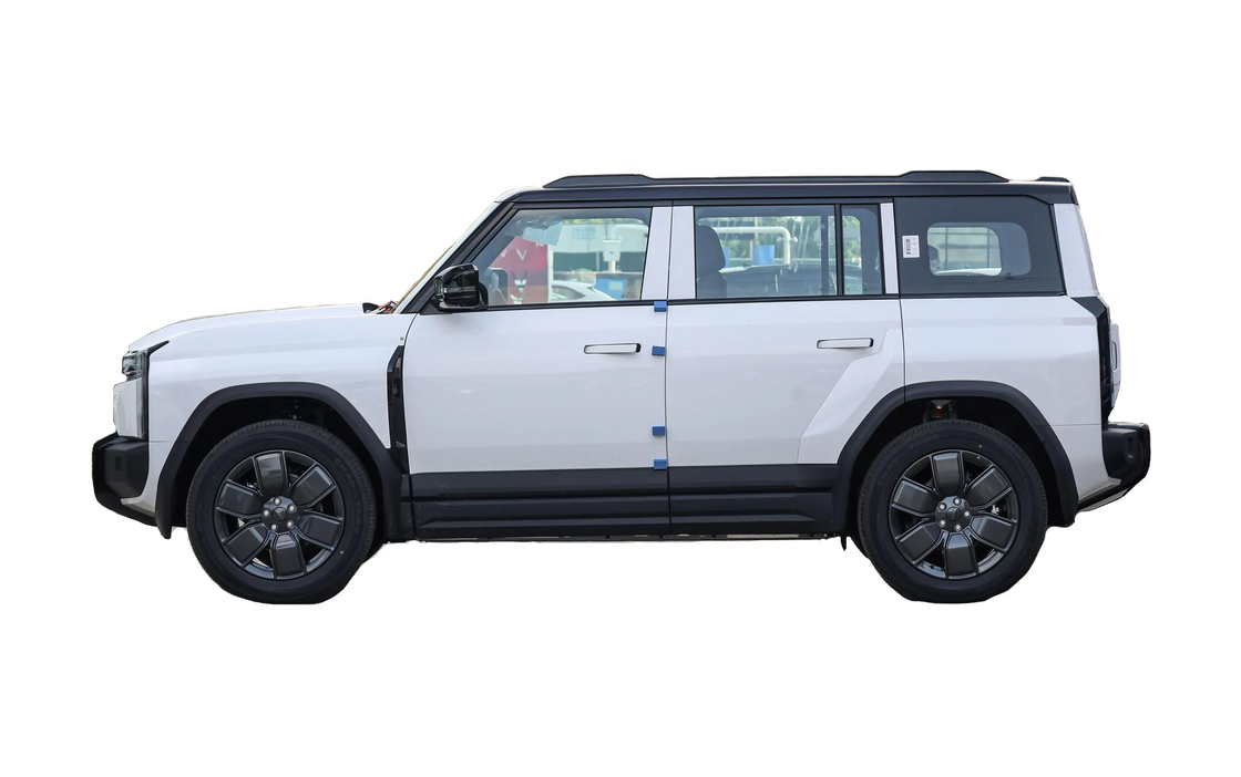 チェリー電動カー iCar 03T 2024 2WD ライトグループが大きいので,スマートでエネルギーに満ちた外観