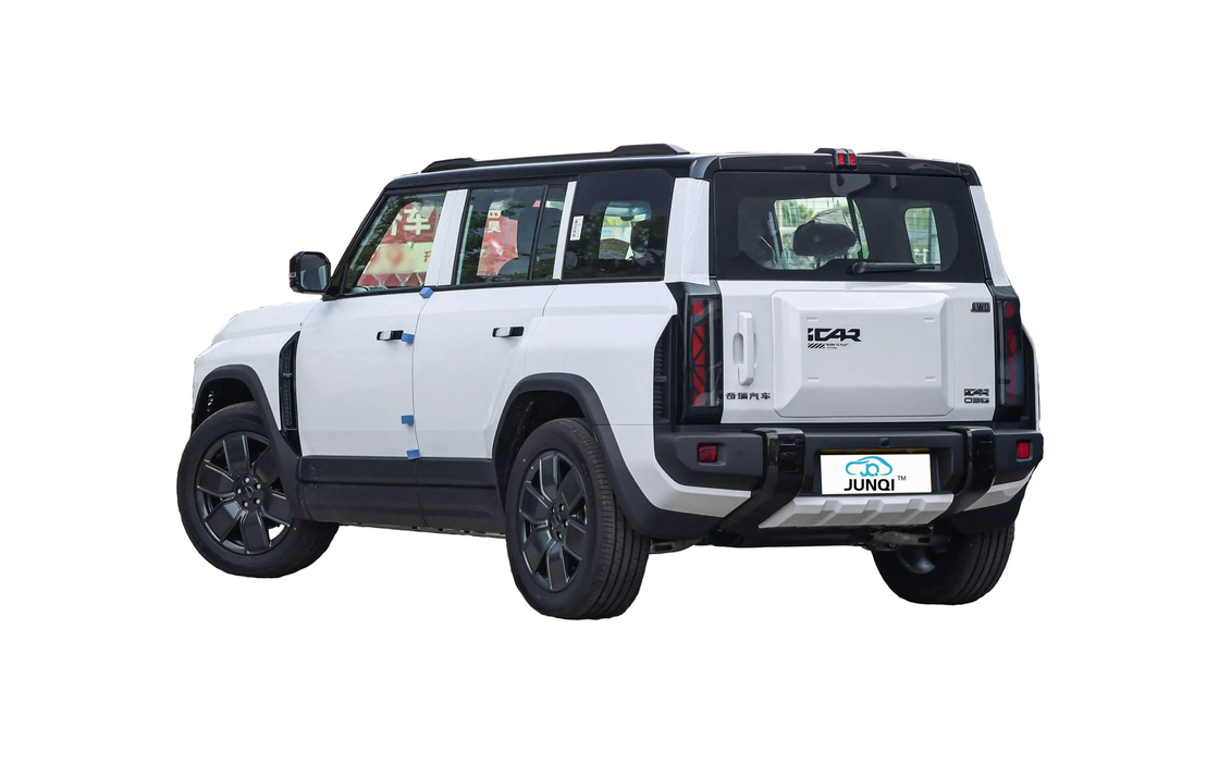 チェリー電動カー iCar 03T 2024 2WD ライトグループが大きいので,スマートでエネルギーに満ちた外観