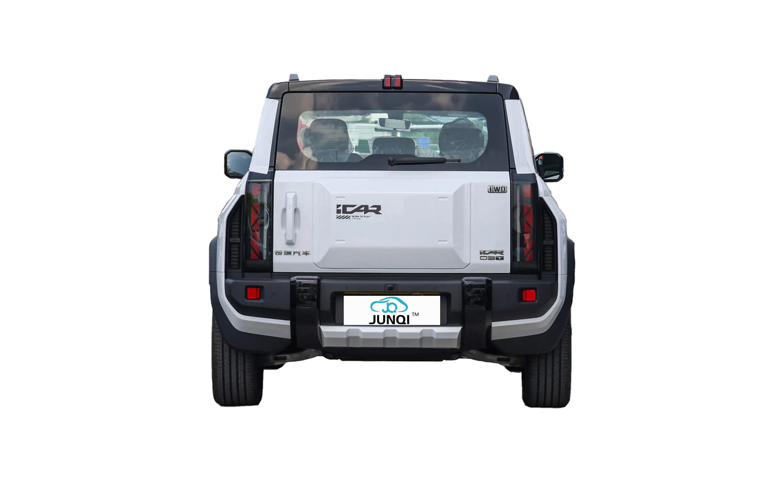 チェリー電動カー iCar 03T 2024 2WD ライトグループが大きいので,スマートでエネルギーに満ちた外観