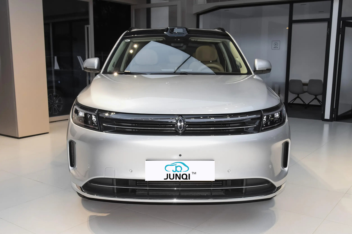 2024年 Aito M9 プラグイン拡張走行距離車両 中国大型新エネルギー自動車 1362km走行距離 ハワイ先端インテリジェント運転 SUV