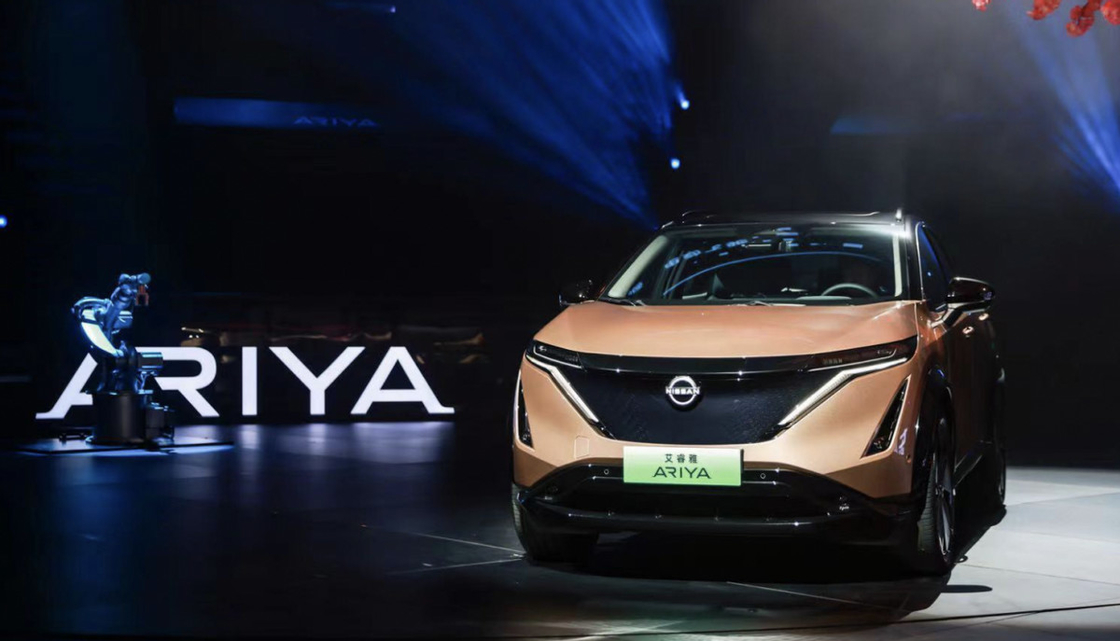 ニッサン アリア 左方向純電 242馬力 電動車 高速160km/h 長距離623km EV 高級電動SUV