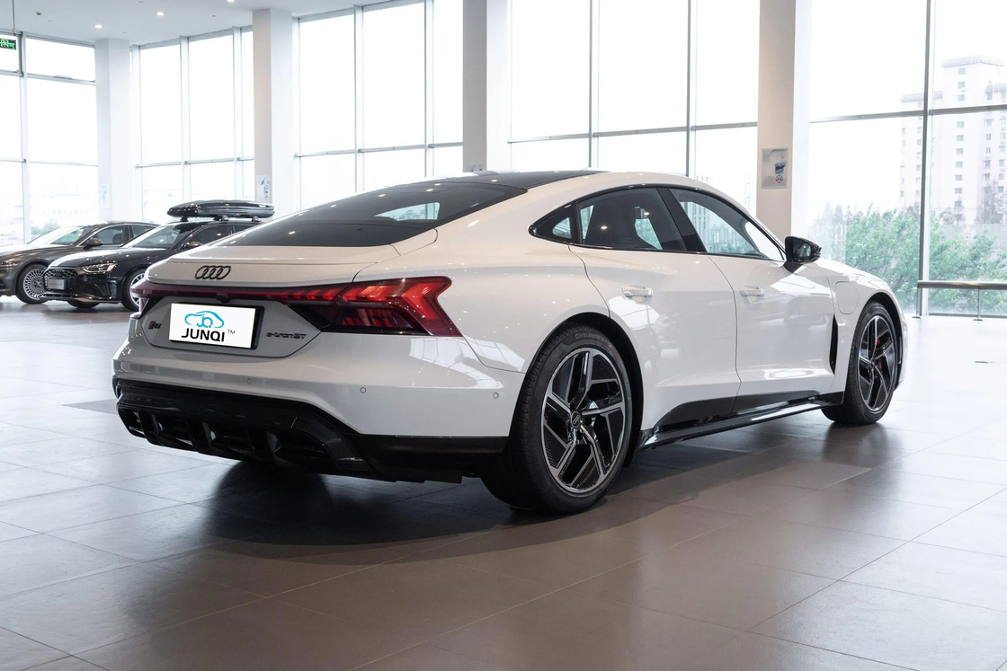 FAW AUDI RS E-Tron Gt 495km 大人用電気自動車 新エネルギー車 オディ RS E-Tron Gt
