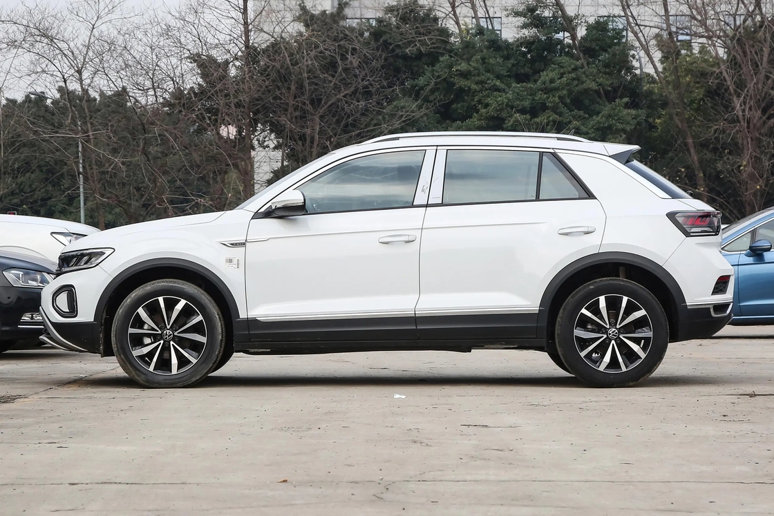 VW T ROC 2024 2023 280TSI 300TSI DSG R18 1.5T L4 160hp 200km/h TROC フォルクスワーゲンT-ROC用のコンパクトSUV