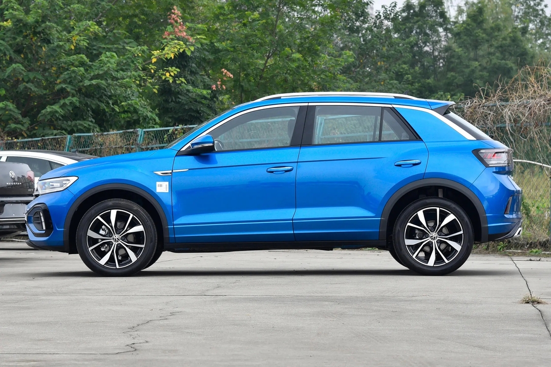ホットセール 2024 中古 VW T-Roc 280 Tsi コンパクトSUV ガソリン車 1.4t ガソリン車 マックススピード 200 Km/H 5席車