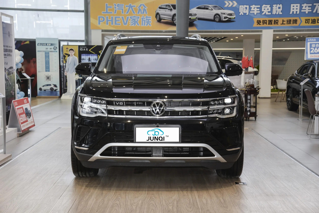 中国製 2024年 フォルクスワーゲン・トゥーロン ガソリン車 0km 中古 最新バージョンの燃料車 ストック