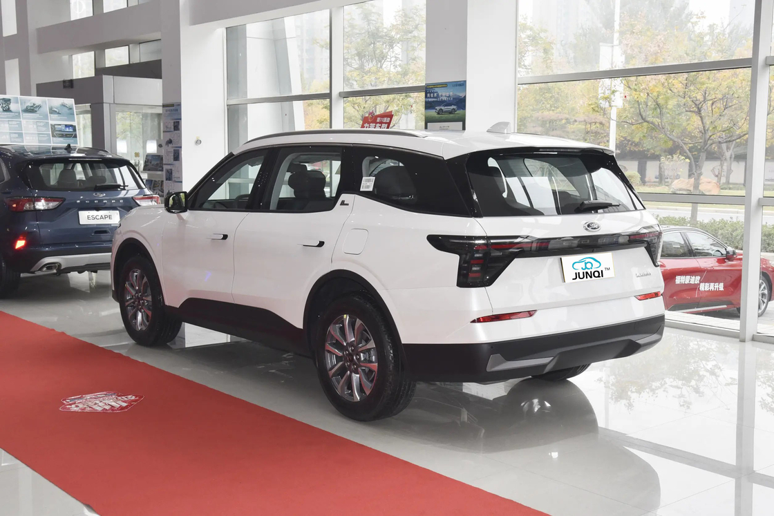 新車 フォード ルイジー L 2 0t 2 ドライブ 5 ドア 7 席 スタイルのSUV 新しいガソリン車